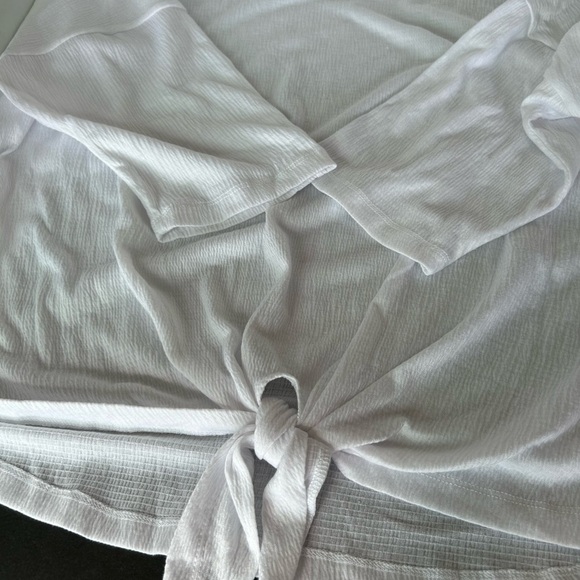 NWT ELLE White Soft Knit Top Mid Length Sleeves and Tie at Bottom of Hem - Picture 10 of 10